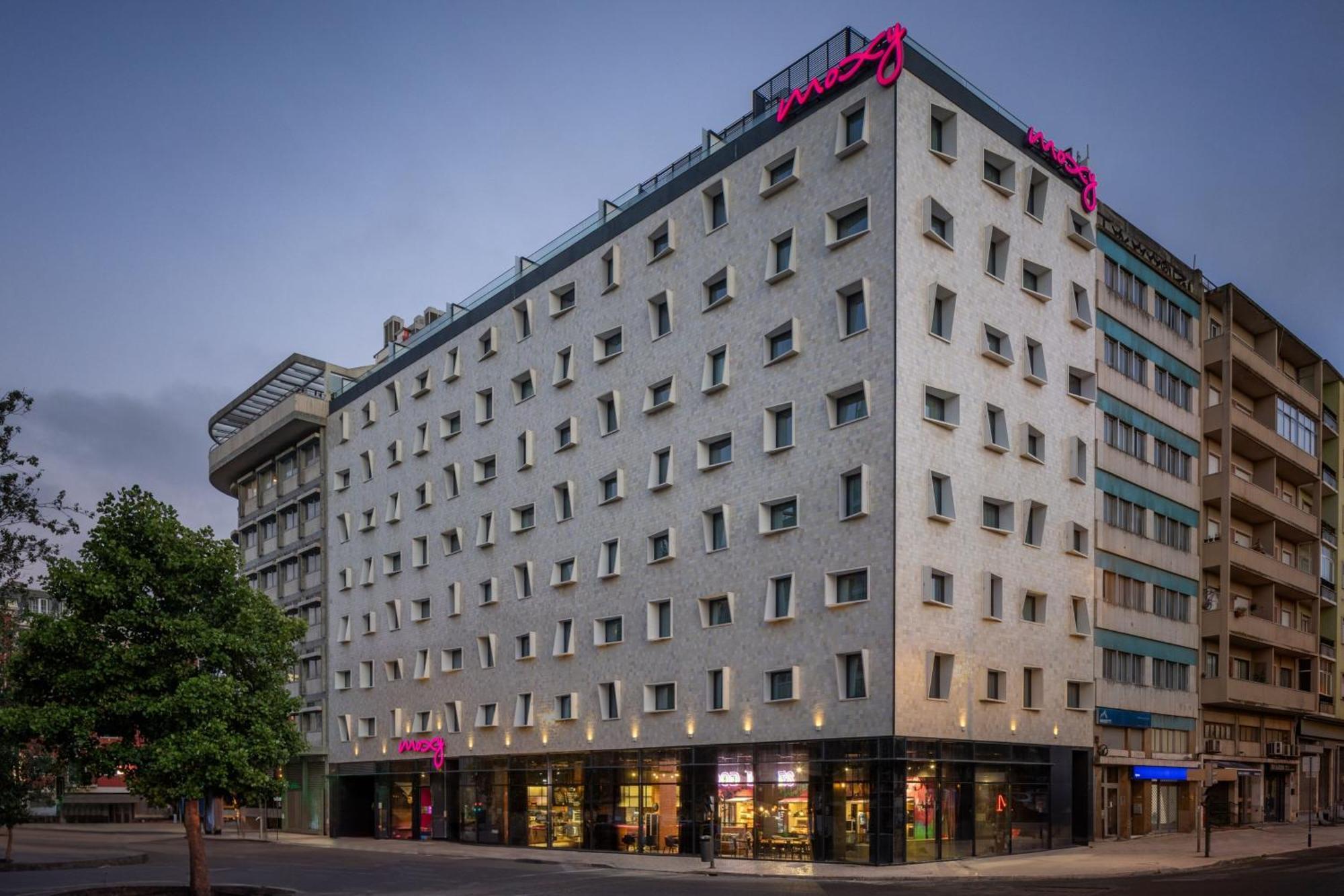 Moxy Lisbon City Hotel Exterior photo